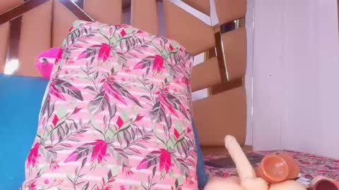 Debora  online show from September 2025 11:53:02 AM