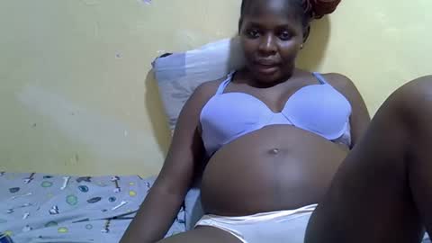 Snapshot of sweet_0012 chatting on January 2026 08:35:01 PM Cecee online show from January 2026 08:35:01 PM