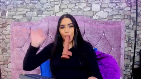 sweet__cherry1 online show from May 2026 07:00:01 PM