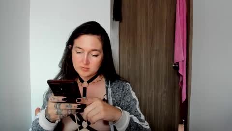 Snapshot of sweet__suck69bitch chatting on December 2024 09:52:01 PM sweet__suck69bitch online show from December 2024 09:52:01 PM