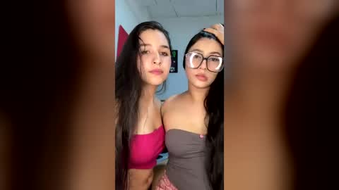 Snapshot of sweet_and_rous chatting on July 2026 03:27:01 AM sweet_and_rous online show from July 2026 03:27:01 AM