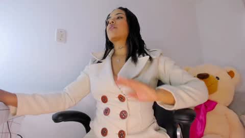 Stephanie online show from December 2024 06:06:02 PM