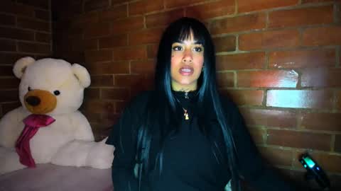 Stephanie online show from September 2025 10:32:01 PM