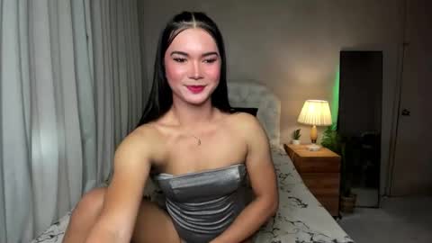 SweetAangel online show from November 2025 12:00:02 AM