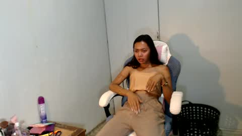 Angela Gold online show from July 2026 07:00:02 AM