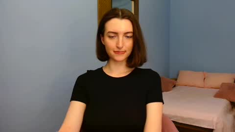 Snapshot of sweet_baby_miranda_ chatting on December 2024 03:32:01 AM Miranda online show from December 2024 03:32:01 AM