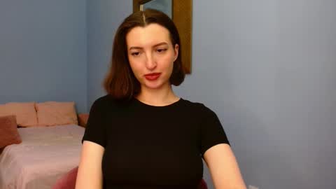 Snapshot of sweet_baby_miranda_ chatting on December 2024 12:41:01 AM Miranda online show from December 2024 12:41:01 AM