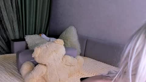 Alice online show from April 2026 04:04:01 PM