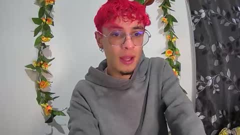 Snapshot of sweet_boy2224 chatting on November 2025 05:16:01 PM sweet_boy2224 online show from November 2025 05:16:01 PM