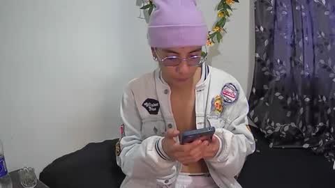 Snapshot of sweet_boy2224 chatting on February 2026 04:06:01 PM sweet_boy2224 online show from February 2026 04:06:01 PM