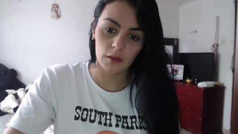 Snapshot of sweet_bunnyxx chatting on October 2025 07:48:02 PM dulce online show from October 2025 07:48:02 PM