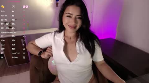 Camila online show from May 2026 02:19:02 AM