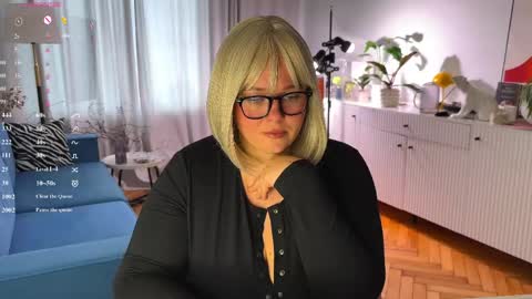 Caroline online show from April 2026 05:55:01 AM