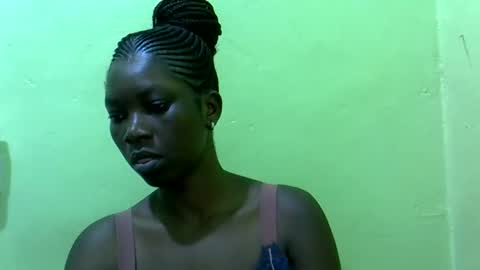 sweet_cherie1 online show from May 2026 05:26:01 AM