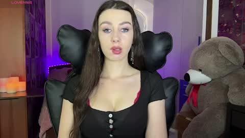 Sweet Cherry online show from May 2026 10:42:01 AM
