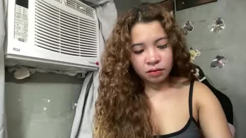 Snapshot of sweet_daisy04 chatting on June 2026 10:24:02 PM Daisy online show from June 2026 10:24:02 PM