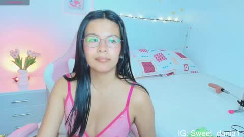 sweet_dania_ online show from September 2025 07:29:01 AM
