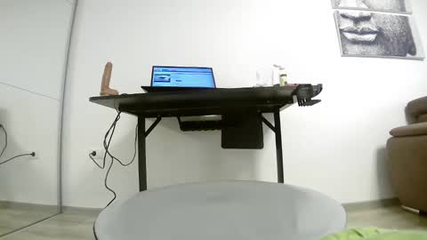 Snapshot of sweet_ella chatting on February 2025 10:20:02 AM online show from February 2025 10:20:02 AM