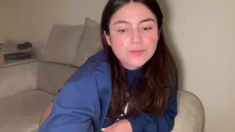 Snapshot of sweet_ella28 chatting on May 2026 03:33:01 AM sweet ella28 online show from May 2026 03:33:01 AM