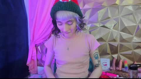  emmili  online show from December 2024 12:16:02 PM