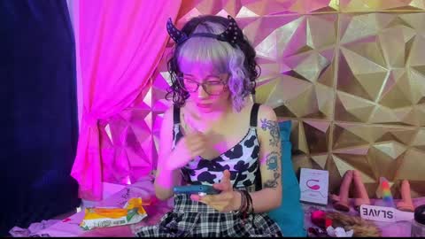  emmili  online show from December 2024 03:24:02 PM