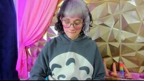  emmili  online show from January 2025 03:07:02 PM