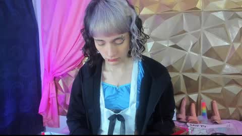  emmili  online show from January 2025 12:07:02 PM