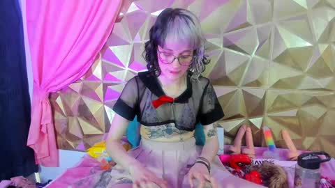  emmili  online show from February 2025 03:38:01 PM