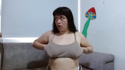 sweet_ferr online show from July 2026 06:23:01 PM