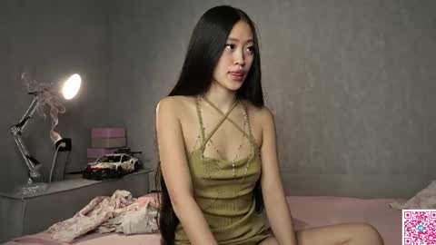 Snapshot of sweet_is_kim2 chatting on June 2026 09:47:01 AM Kim online show from June 2026 09:47:01 AM