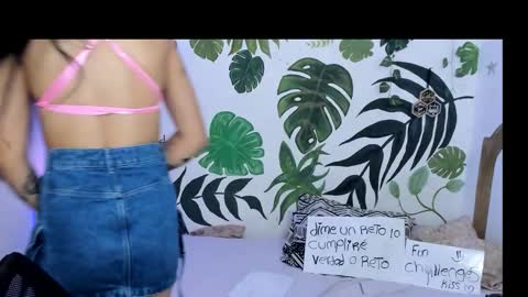 Dahnna online show from October 2025 11:31:01 AM