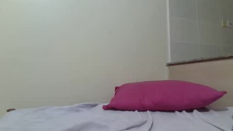 sweet_jovial online show from April 2026 01:27:01 AM