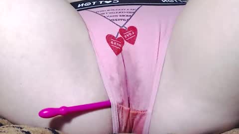 Snapshot of sweet_kitten25 chatting on February 2025 10:26:02 AM Kitten online show from February 2025 10:26:02 AM