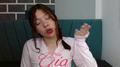 sweet_kitty_05 online show from April 2026 11:36:02 PM