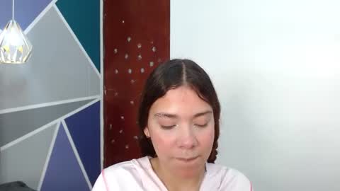 sweet_kitty_05 online show from June 2026 06:06:01 PM