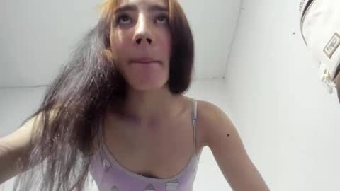 sweet_kitty_777 online show from May 2026 08:43:02 AM