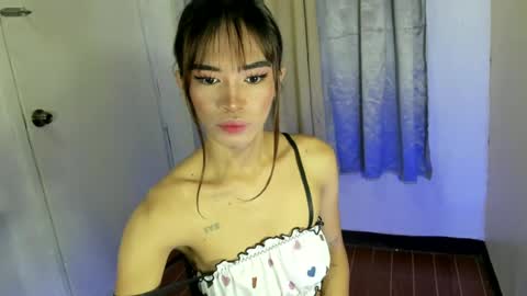 sweet_kyliexx online show from June 2026 05:20:02 AM