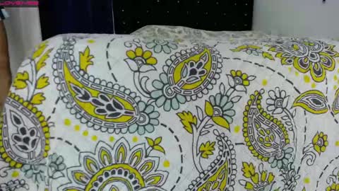 Lady online show from October 2025 03:04:02 AM