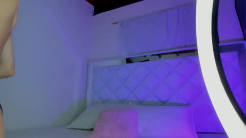 Snapshot of sweet_latiinas chatting on October 2025 09:49:01 PM Kathe and Scarlett online show from October 2025 09:49:01 PM