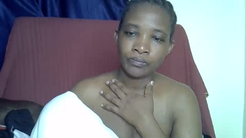 Snapshot of sweet_lessly chatting on January 2026 01:05:02 PM sweet_lessly online show from January 2026 01:05:02 PM