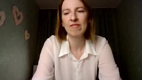 Snapshot of sweet_lilbunny chatting on October 2025 03:35:01 PM sweet_lilbunny online show from October 2025 03:35:01 PM