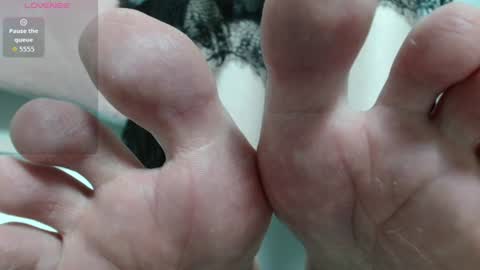 sweet_lilbunny online show from July 2026 05:18:01 PM