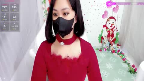 Lily online show from December 2025 08:27:02 PM