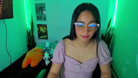 Snapshot of sweet_lina1 chatting on March 2026 01:10:01 AM Lina online show from March 2026 01:10:01 AM