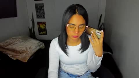 Snapshot of sweet_lina1 chatting on March 2026 01:34:02 AM Lina online show from March 2026 01:34:02 AM