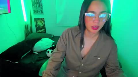 Snapshot of sweet_lina1 chatting on March 2026 01:20:01 AM Lina online show from March 2026 01:20:01 AM