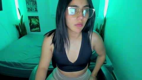 Snapshot of sweet_lina1 chatting on April 2026 10:38:01 PM Lina online show from April 2026 10:38:01 PM