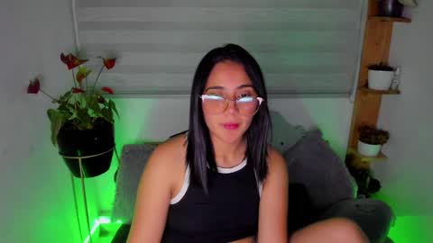 Snapshot of sweet_lina1 chatting on May 2026 01:56:02 AM Lina online show from May 2026 01:56:02 AM