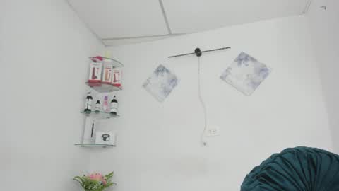 sweet_litle online show from June 2026 02:42:02 AM