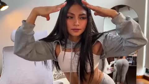Snapshot of sweet_littleee chatting on July 2026 07:31:01 PM free private online show from July 2026 07:31:01 PM